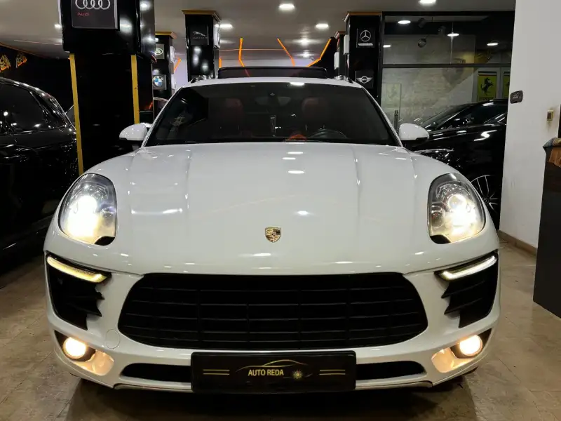 images-porsche-diesel-boite-automatique-12-cv-2016-voiture-d-occasion-macan-s-140000km-06011