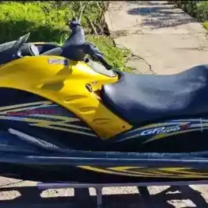 images-jet-ski-yamaha-1300gp-06445