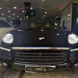 images-porsche-voiture-de-location-voiture-voiture-doccasion-pas-chere-porsche-cayenne-06516