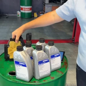 video-entretien-automobile-garage-mecanique-reparation-voiture-specialiste-boite-a-vitesse-mecanique-generale-auto-centre-auto-06574