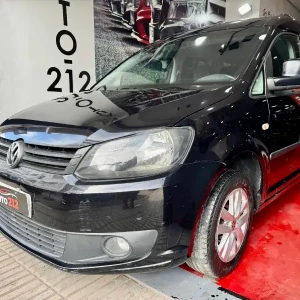 images-volkswagen-diesel-6-cv-2014-caddy-07004