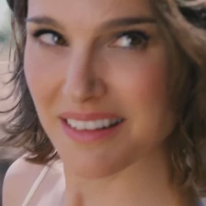 video-parfums-miss-dior-07232