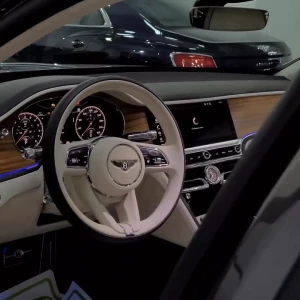 video-bentley-flying-07387
