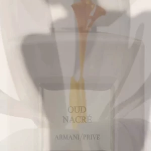 video-parfums-oud-nacre-07822