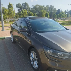 images-renault-renault-megane-voitures-doccasion-10768